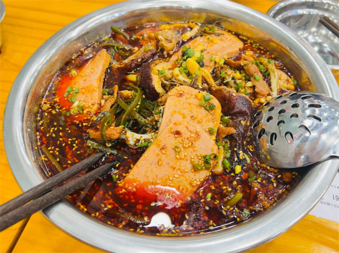 小钦差冒菜加盟