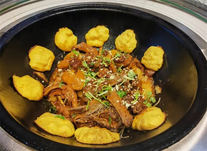 大嫂铁锅炖加盟