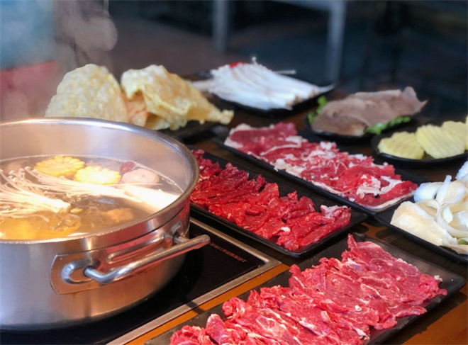 贵品牛宴潮汕牛肉火锅