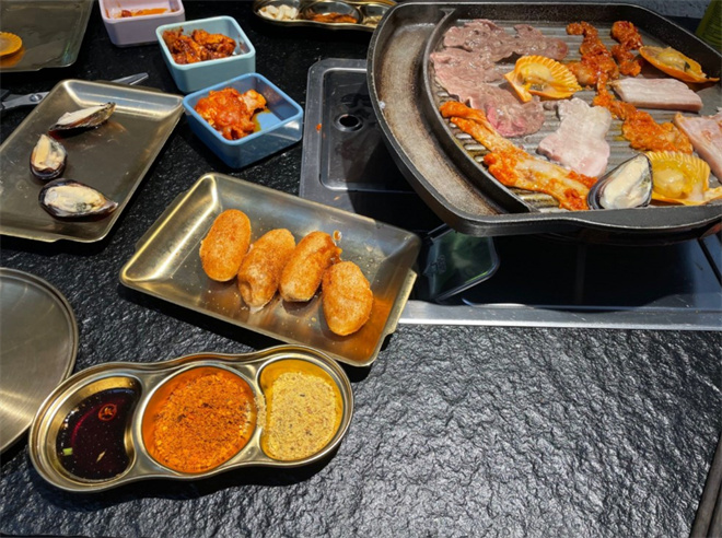 韩九里海鲜烤肉自助