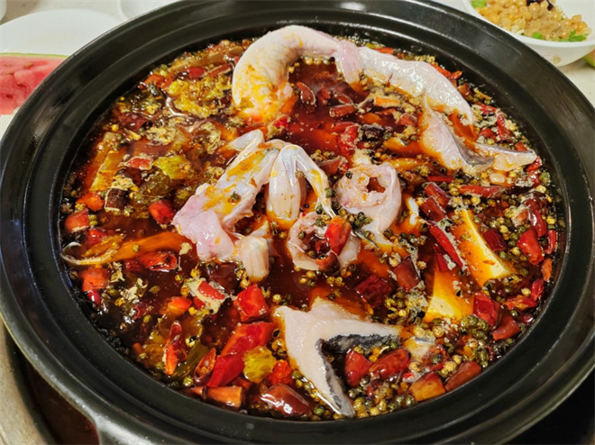 稻禾香品鱼火锅