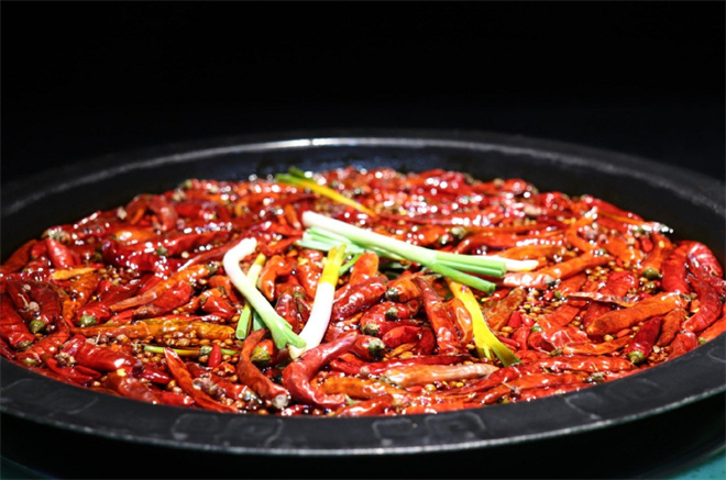 辣员外重庆老火锅加盟