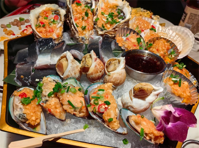 热宴海鲜烤肉自助加盟