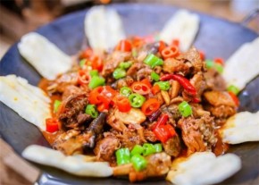 铁锅青年地锅鸡