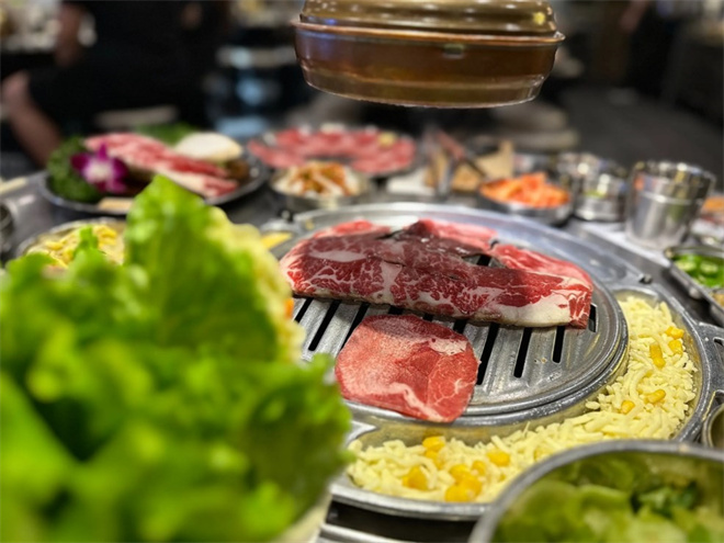 鼎极轩海鲜烤肉自助加盟