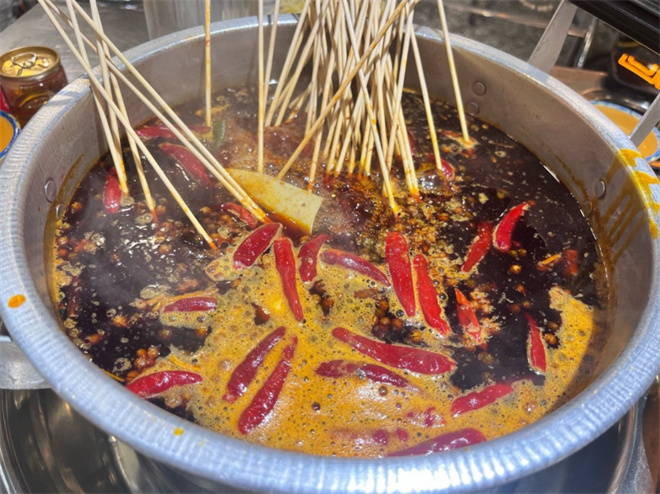 芊芊妹火锅串串自助加盟