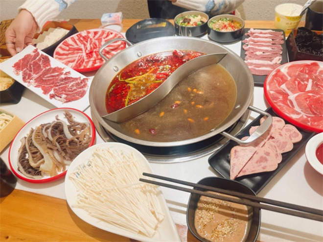 巴兵蜀将成都老火锅加盟