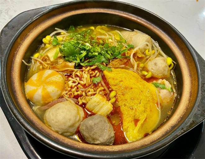 斗斗司砂锅麻辣烫