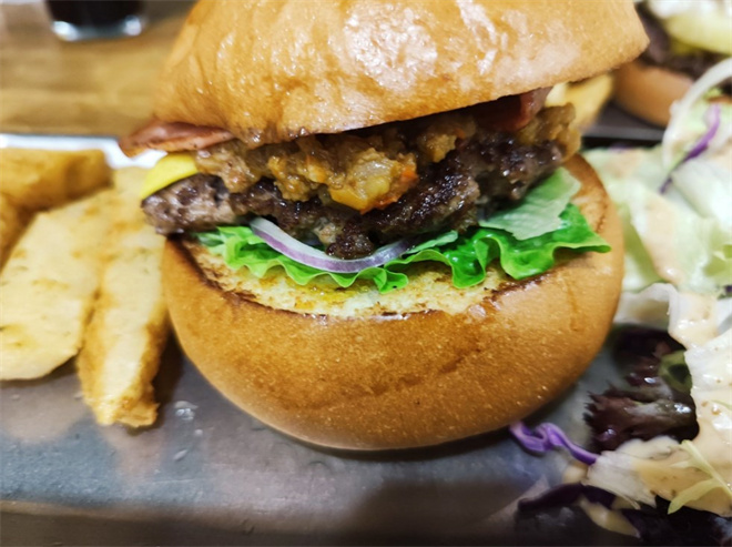 黑一牛手作汉堡