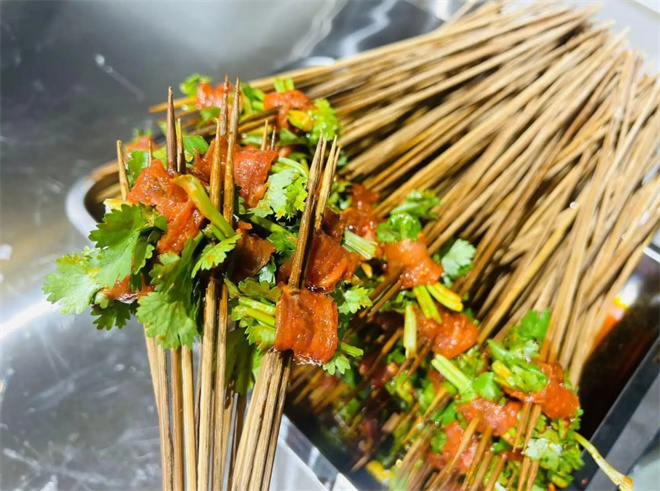 牛鲜鲜串串香加盟