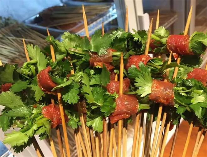金板凳延安串串