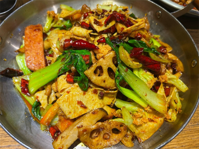 川人上灶麻辣香锅加盟 川人上灶麻辣香锅加盟