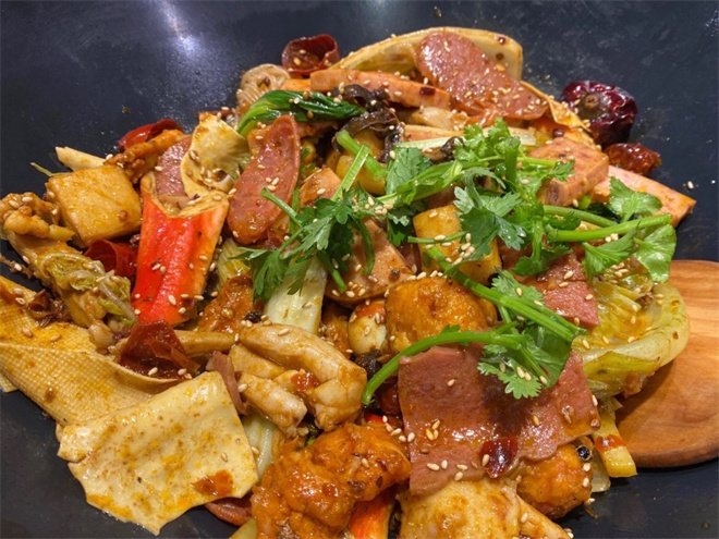 川人上灶麻辣香锅加盟 川人上灶麻辣香锅加盟