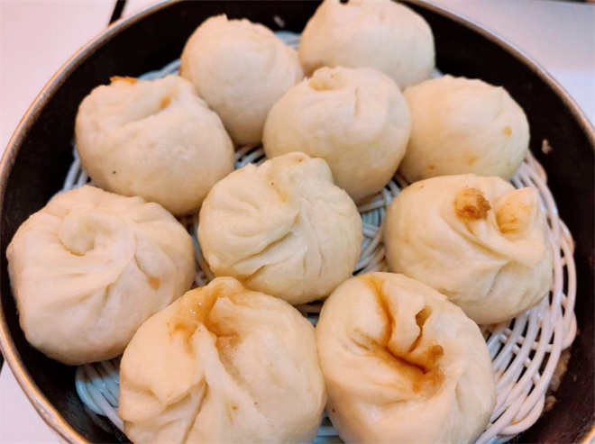 哈明亮透汁包子铺 哈明亮透汁包子铺