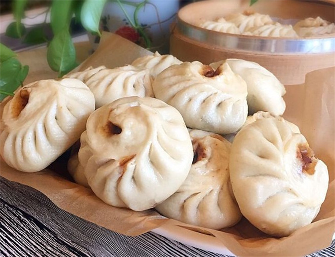 哈明亮透汁包子铺 哈明亮透汁包子铺