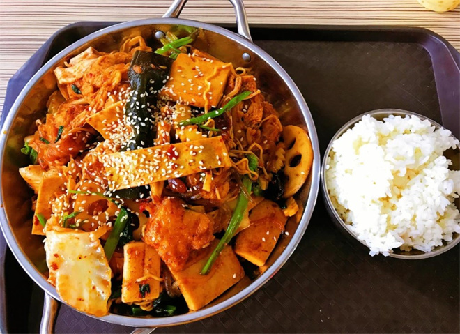 益皖香麻辣香锅