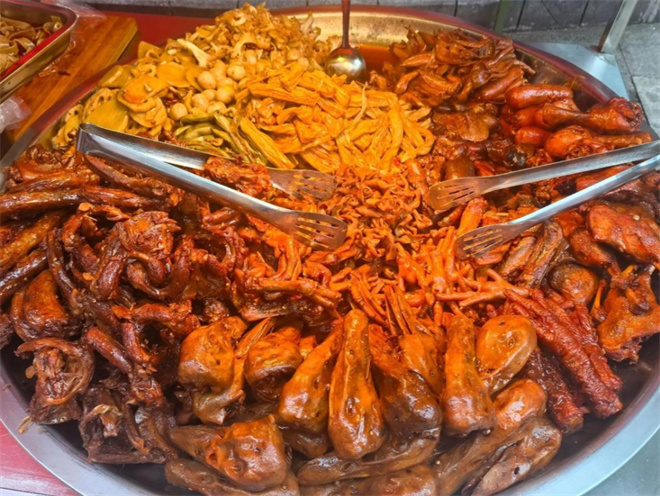 鸭殿下卤味熟食加盟