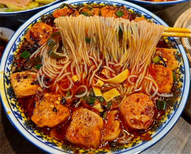 郑与川包子铺米线